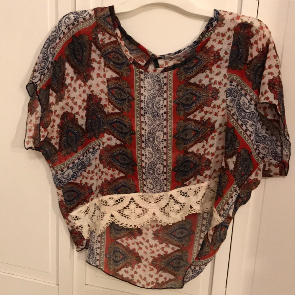 Sheer high/low top